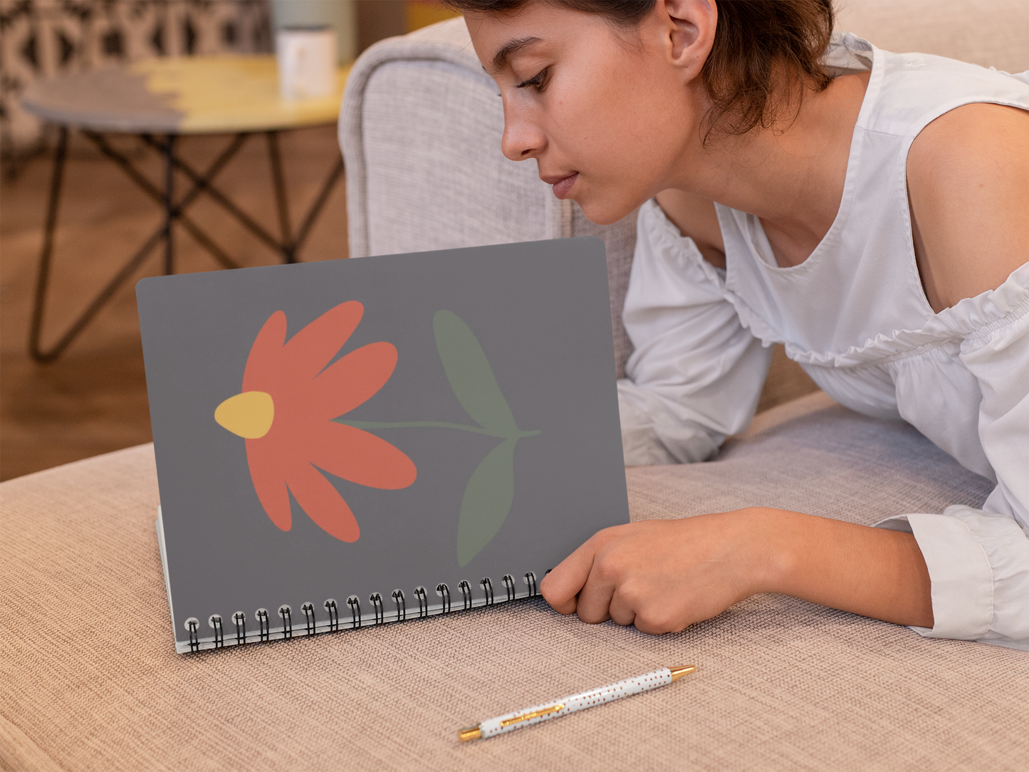 70s Vibe Flower Journal – Retro Floral Charm for Thoughtful Writing